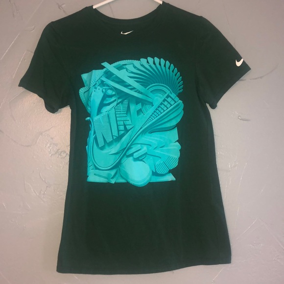 nike athletic cut t shirt